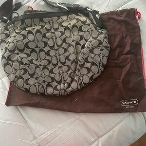 Coach Black and Cream Shoulder Bag